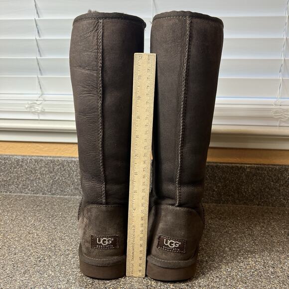 UGG Australia Brown Suede Tall Winter Boots Sheepskin Lining Women Sz 10 Pull On - Picture 8 of 11